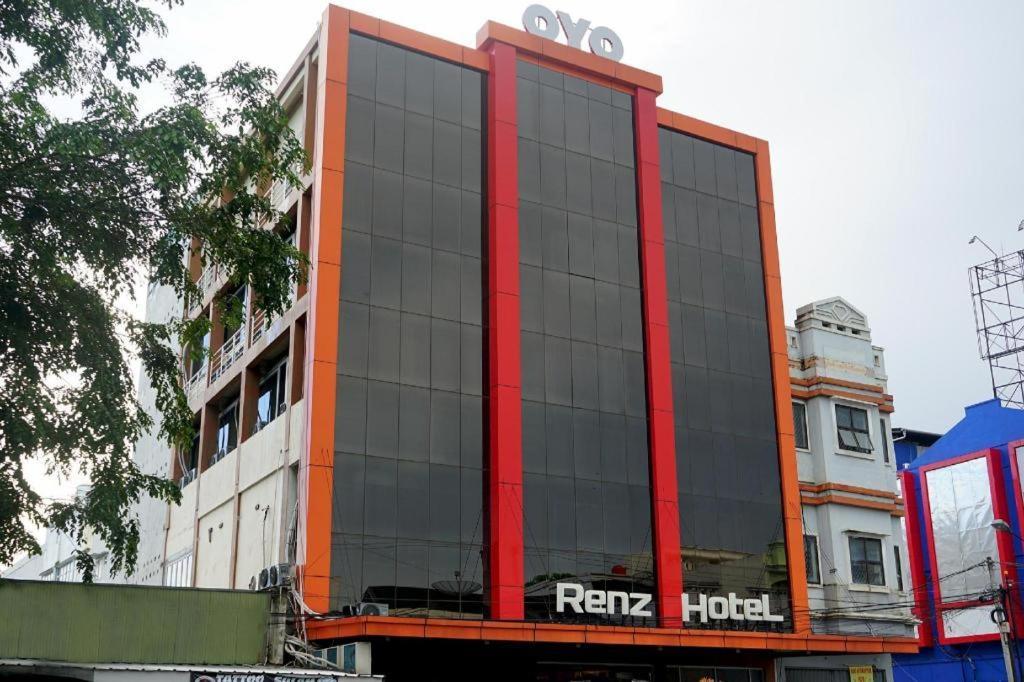 Ren'Z Hotel Pangkal Pinang Eksteriør bilde